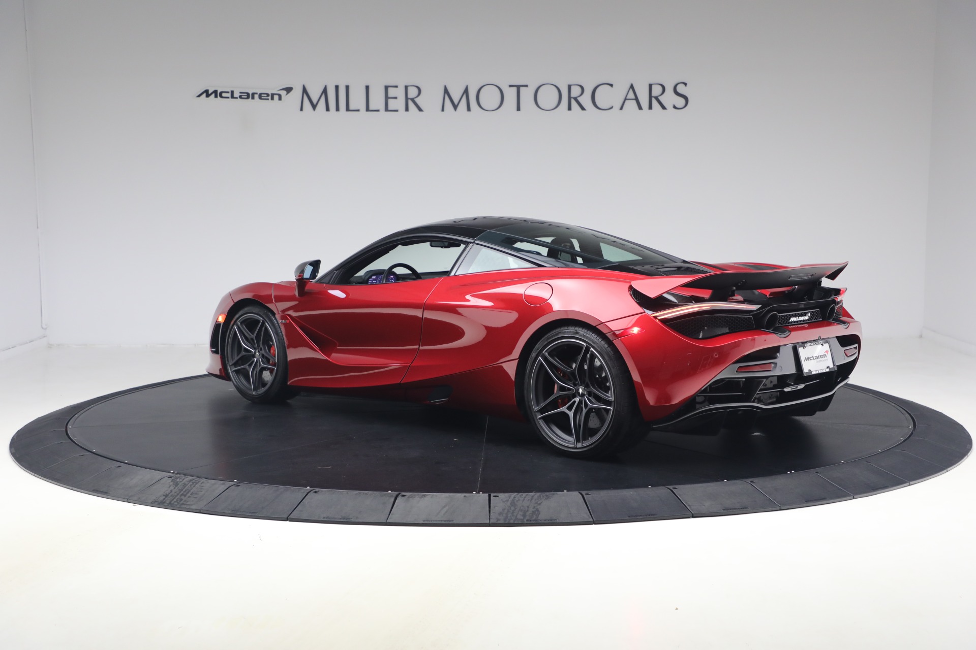 Used-2019-McLaren-720S-Performance