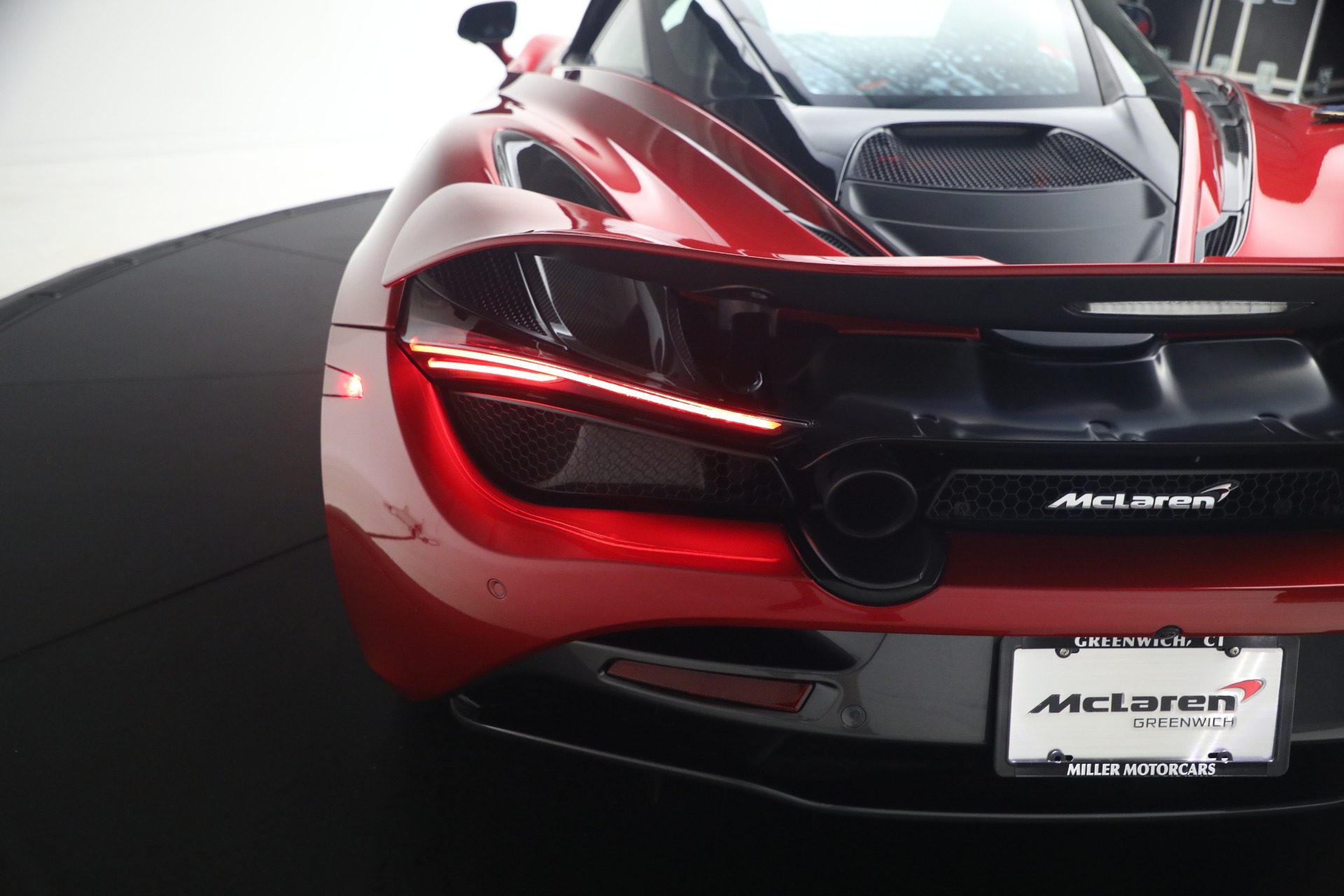 Used-2019-McLaren-720S-Performance