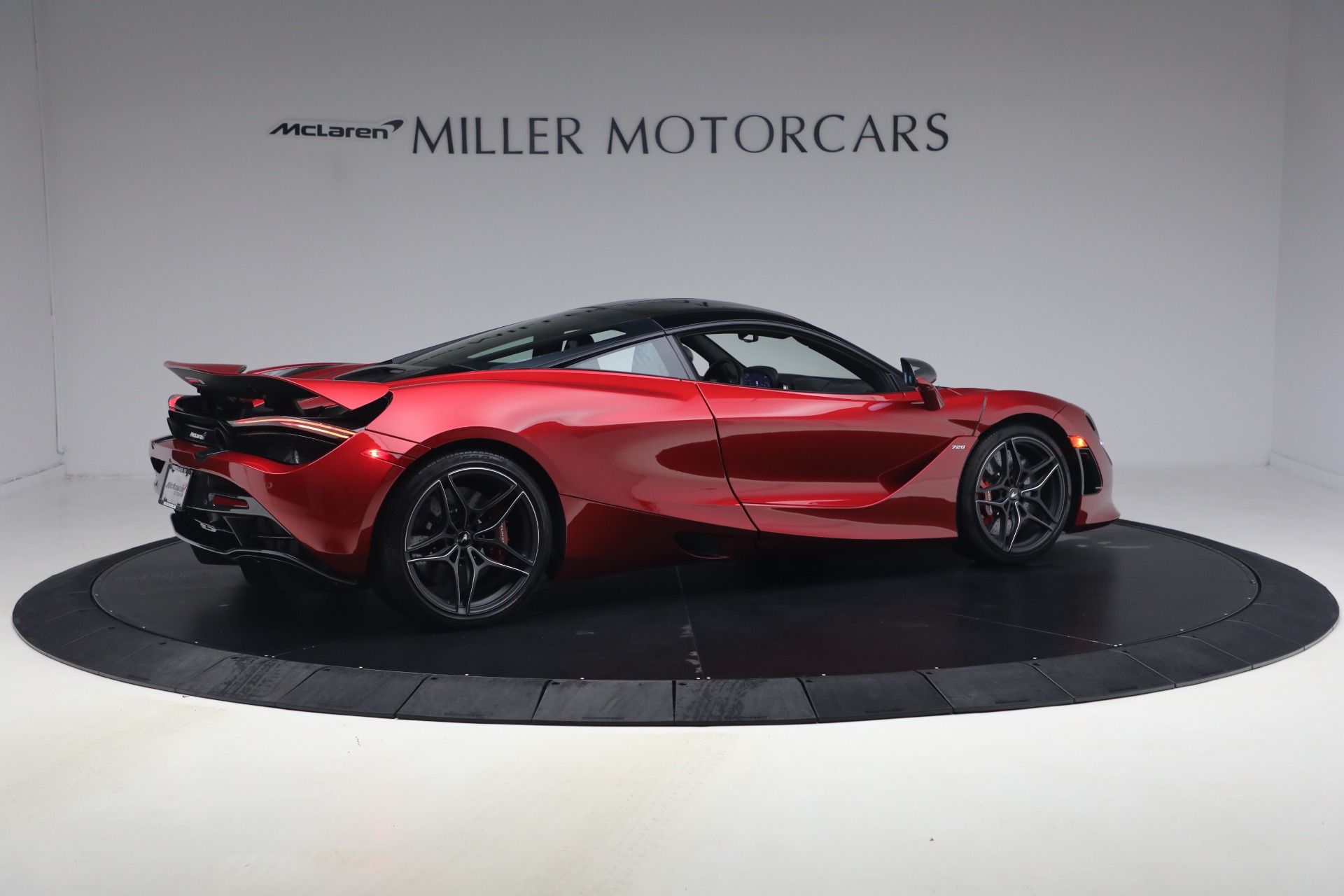Used-2019-McLaren-720S-Performance