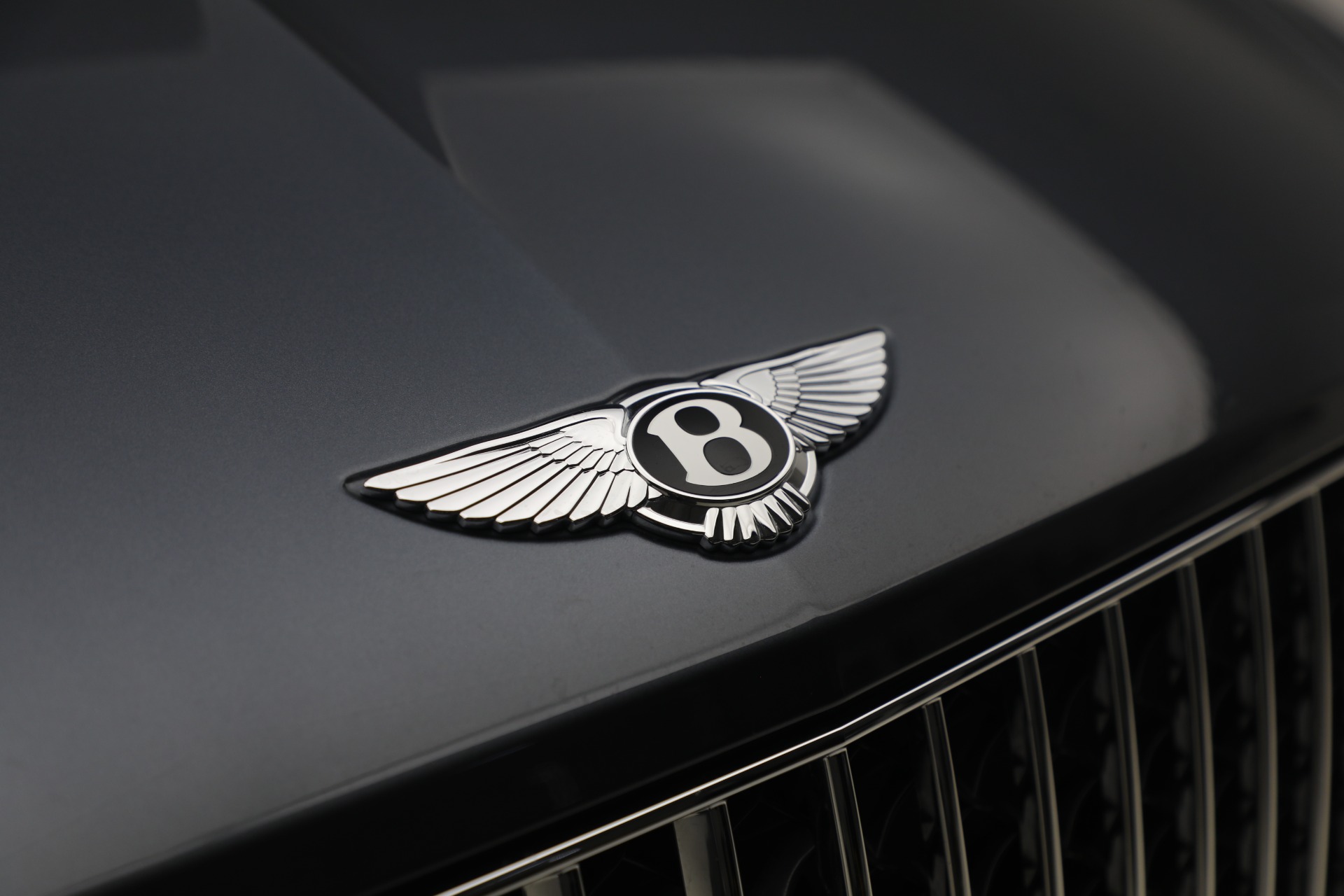 Used-2026-Bentley-Bentayga-EWB-Azure-V8