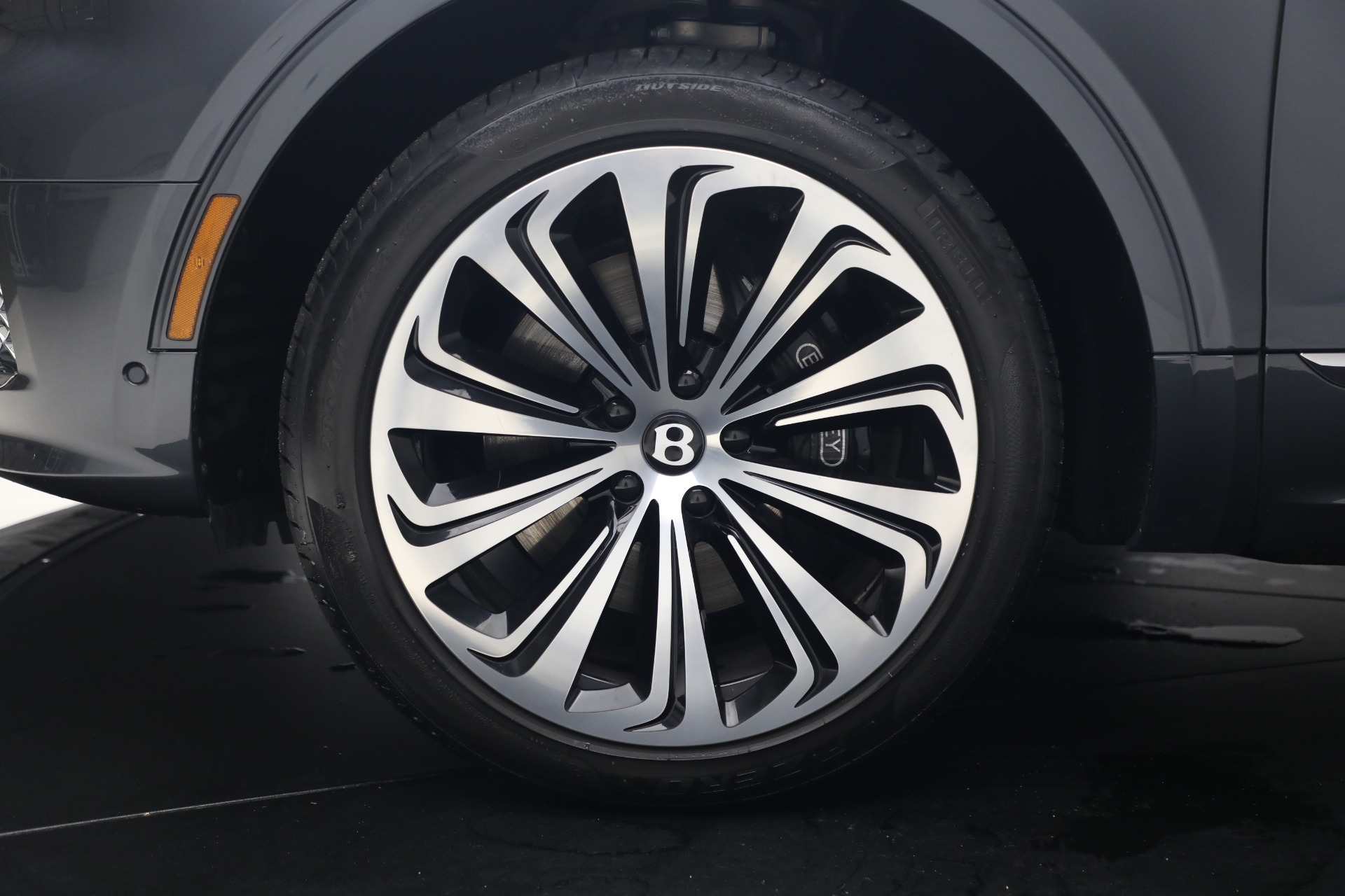 Used-2026-Bentley-Bentayga-EWB-Azure-V8