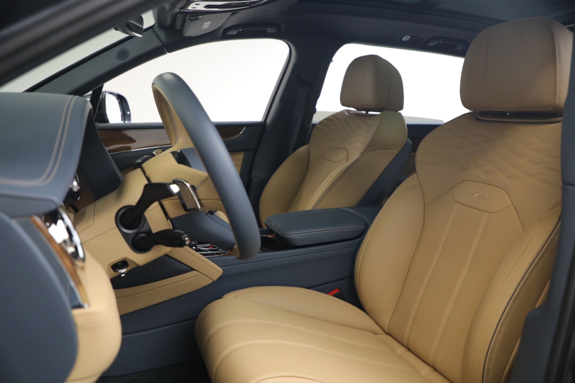 Used-2026-Bentley-Bentayga-EWB-Azure-V8