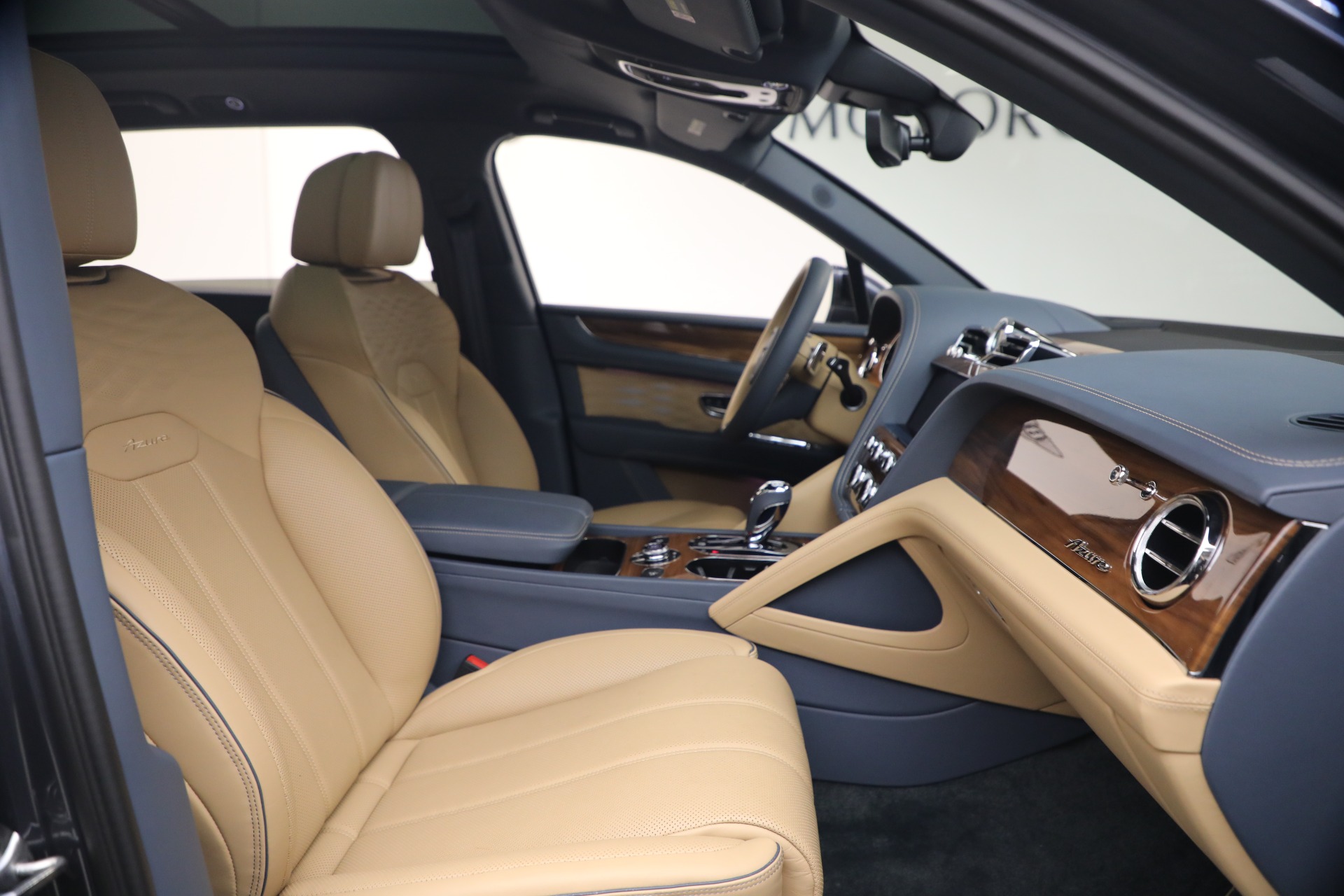 Used-2026-Bentley-Bentayga-EWB-Azure-V8