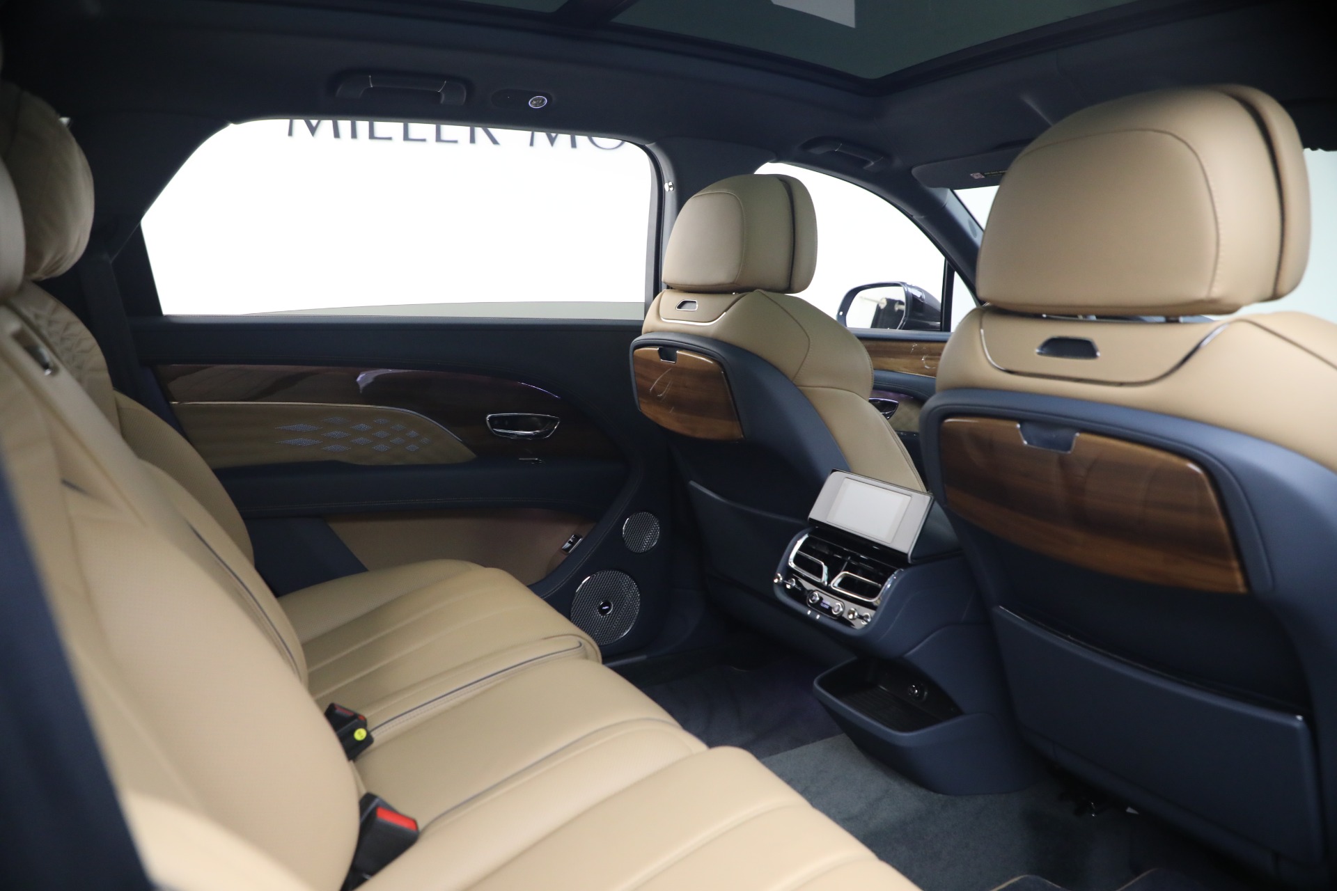 Used-2026-Bentley-Bentayga-EWB-Azure-V8