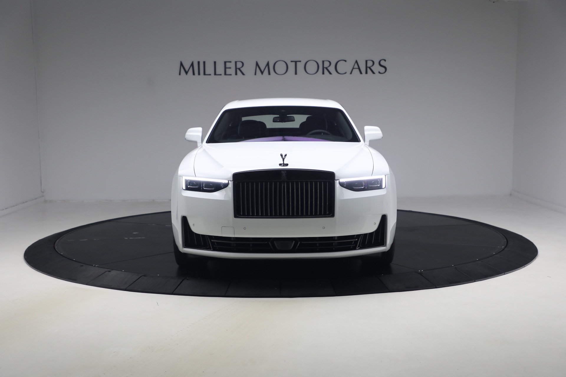 New-2027-Rolls-Royce-Black-Badge-Ghost