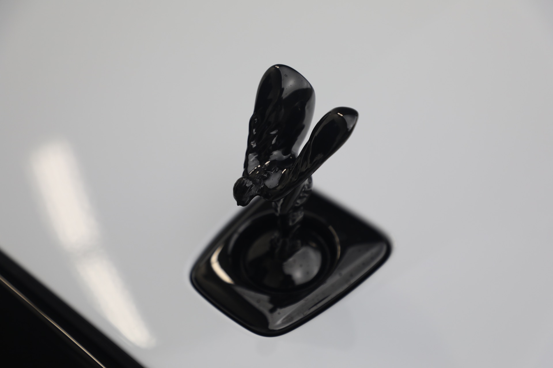 New-2027-Rolls-Royce-Black-Badge-Ghost