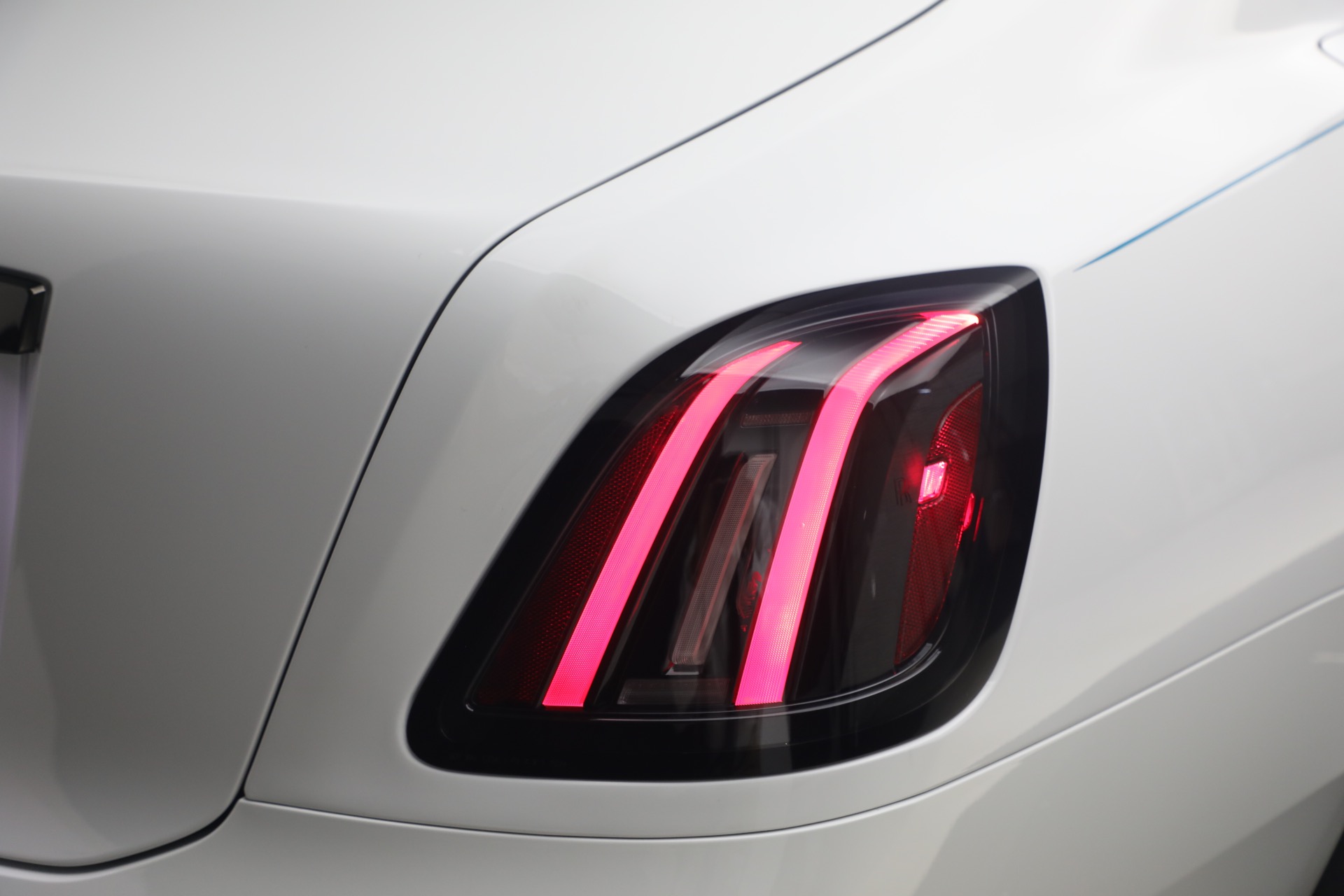 New-2027-Rolls-Royce-Black-Badge-Ghost