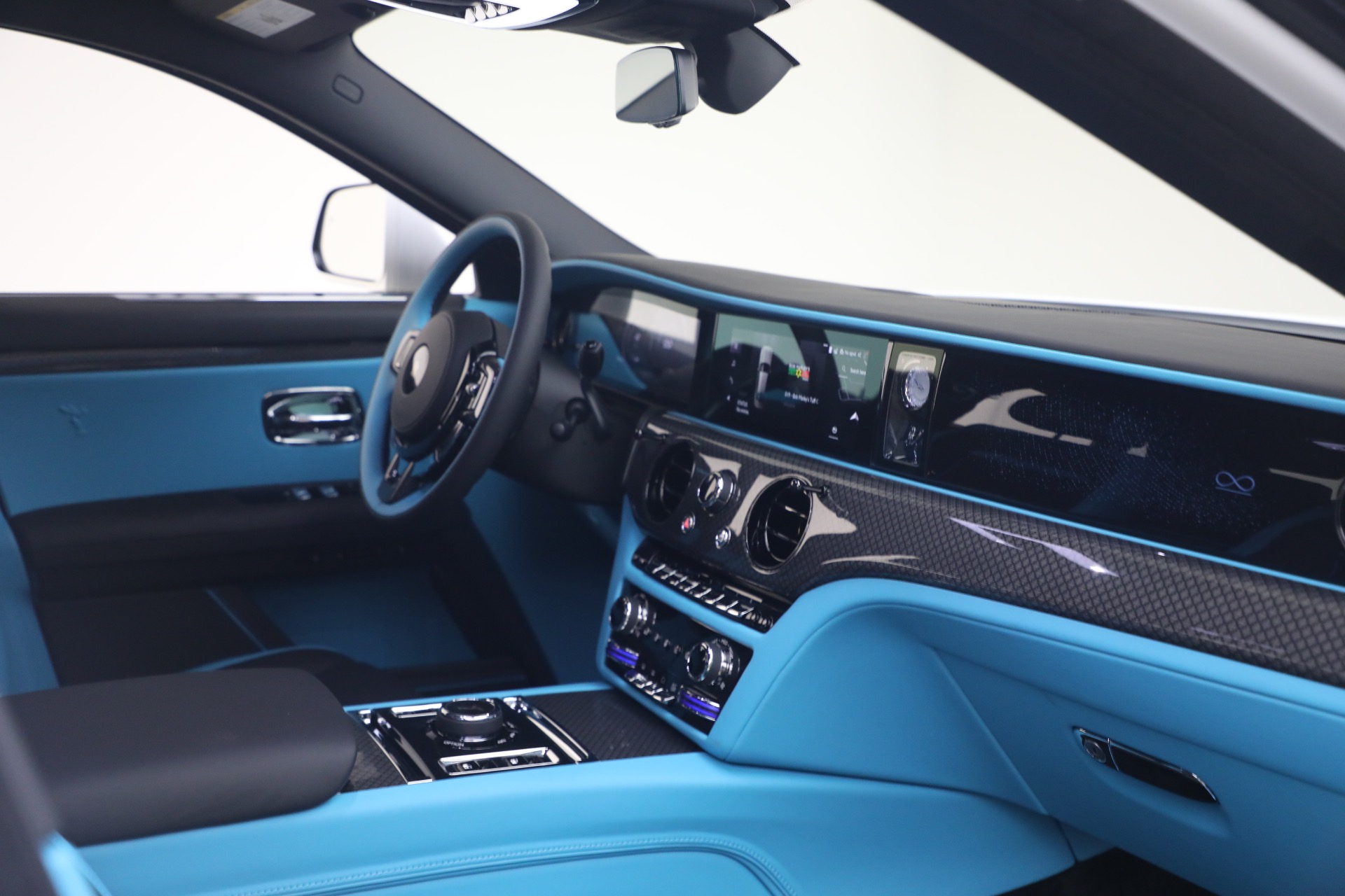 New-2027-Rolls-Royce-Black-Badge-Ghost