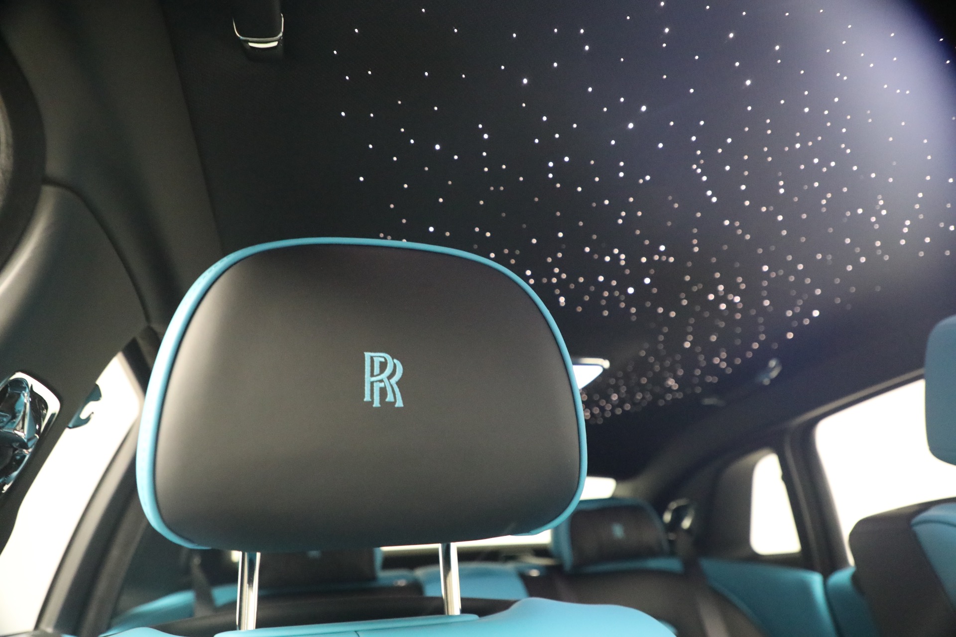 New-2027-Rolls-Royce-Black-Badge-Ghost
