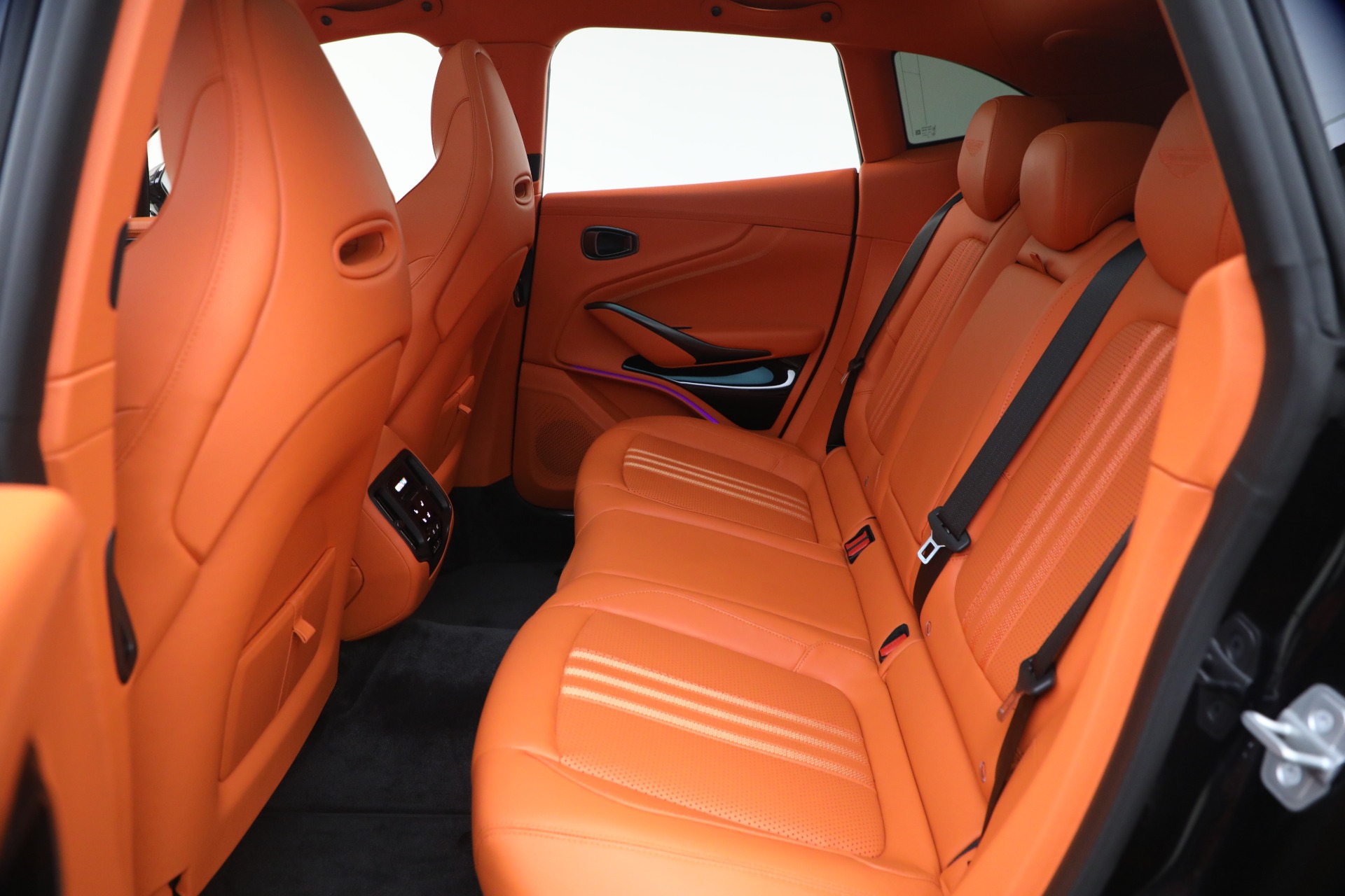 Used-2025-Aston-Martin-DBX-707