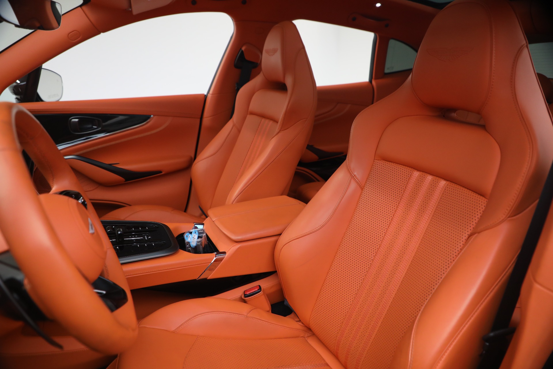 Used-2025-Aston-Martin-DBX-707