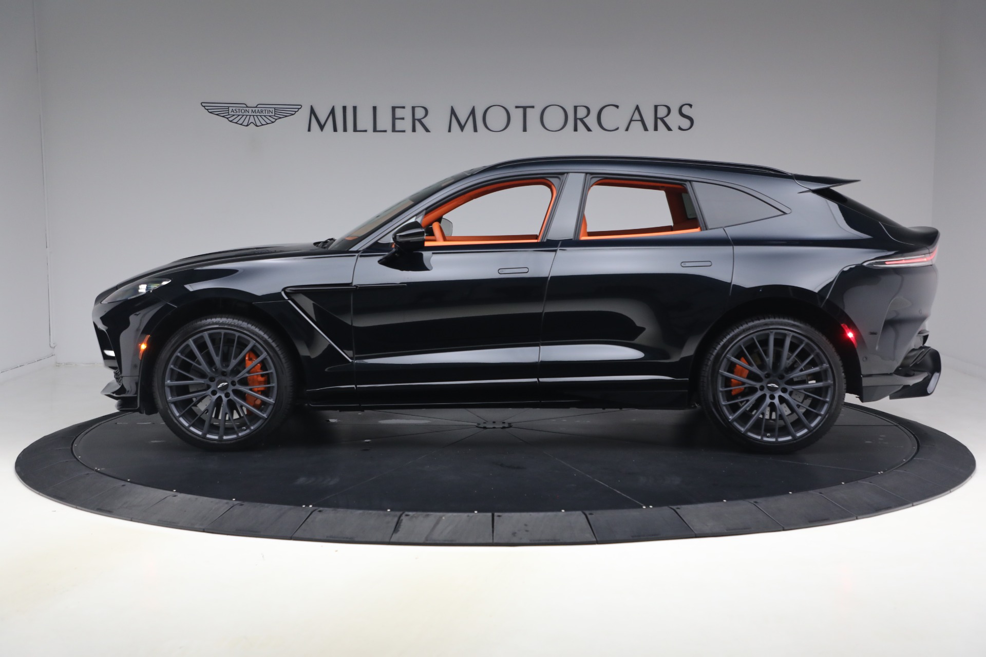 Used-2025-Aston-Martin-DBX-707
