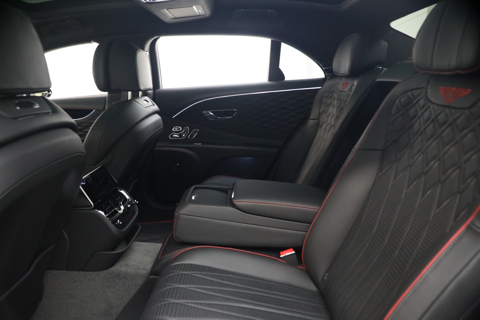 Used-2022-Bentley-Flying-Spur-Hybrid