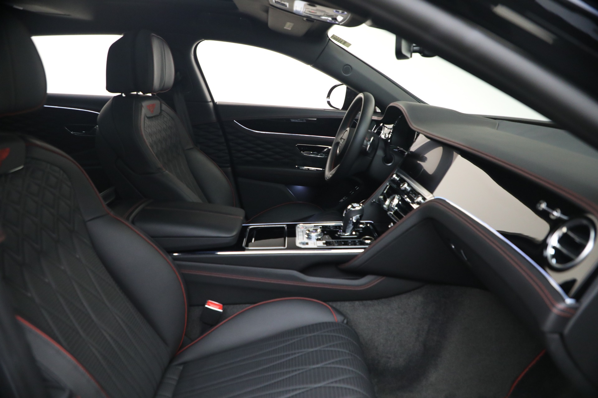 Used-2022-Bentley-Flying-Spur-Hybrid