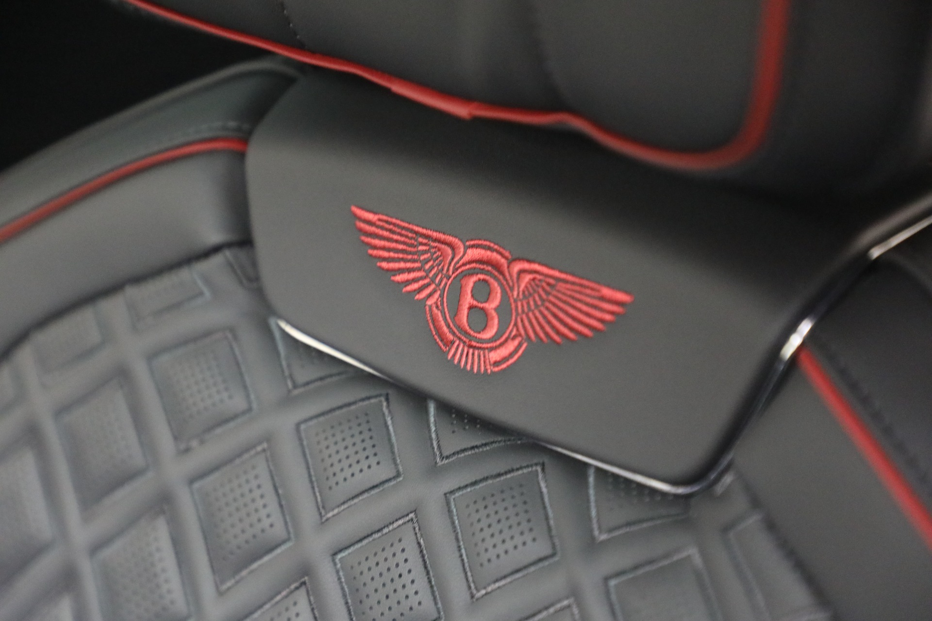 Used-2022-Bentley-Flying-Spur-Hybrid