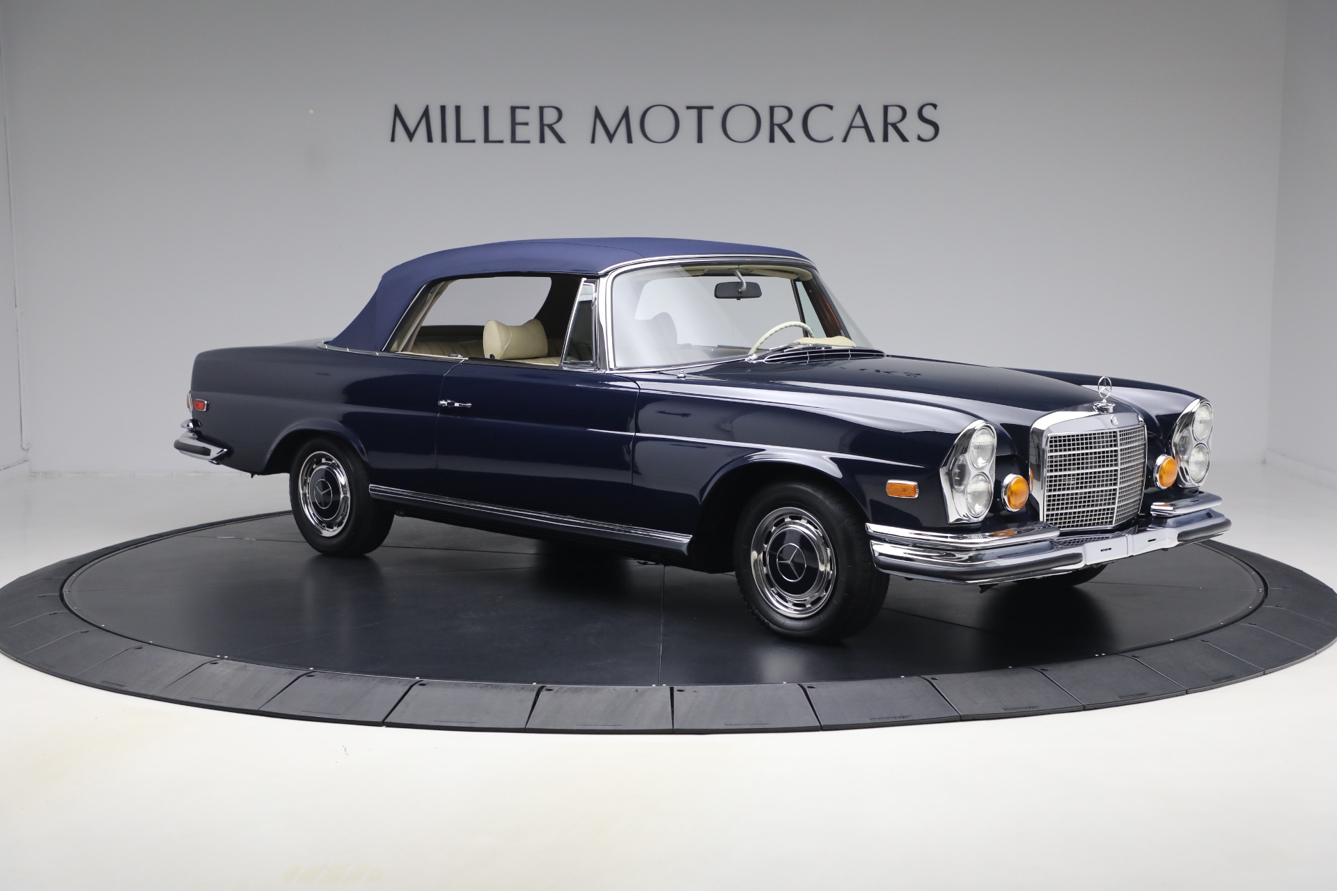 Used-1971-Mercedes-Benz-280SE-35-Cabriolet