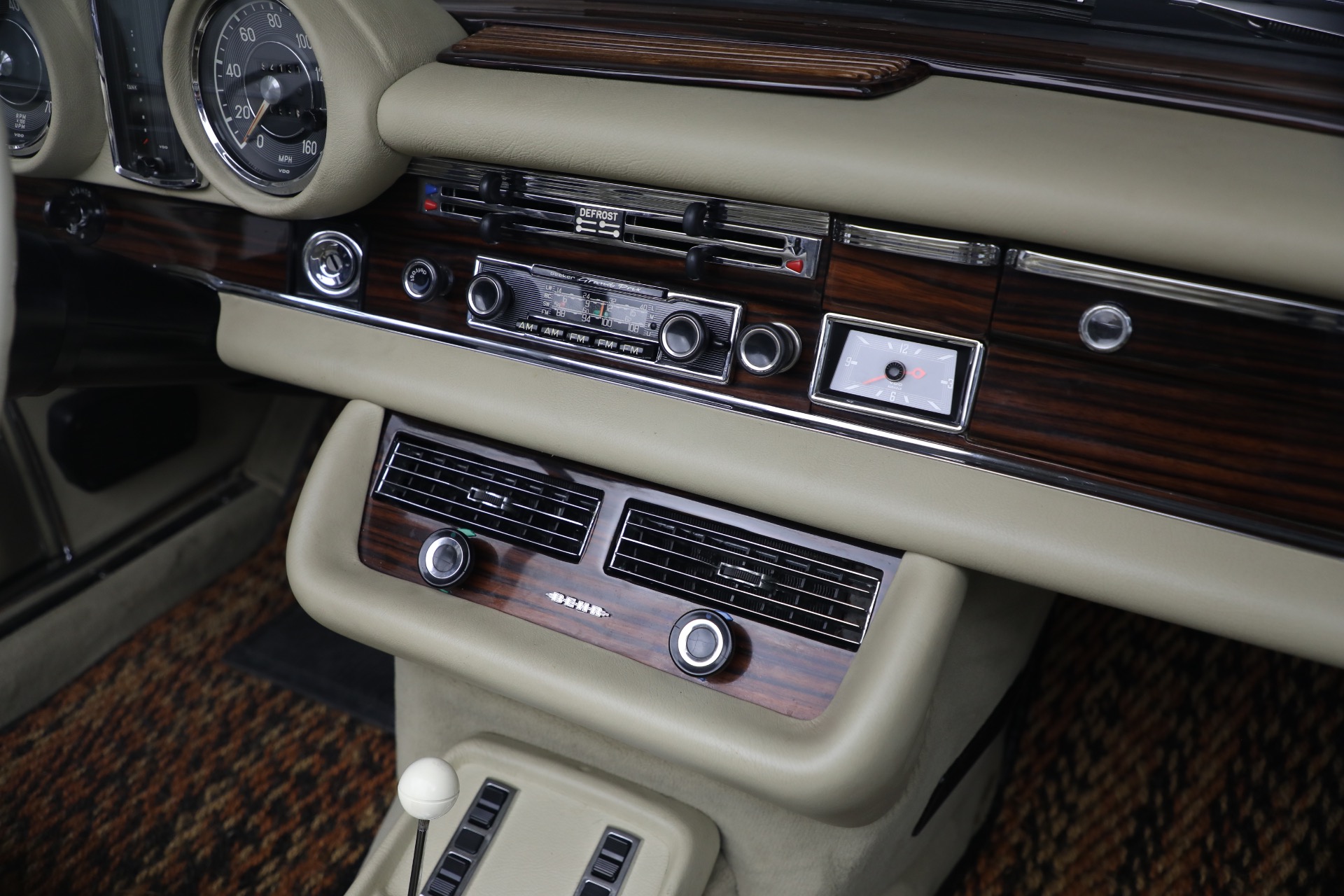 Used-1971-Mercedes-Benz-280SE-35-Cabriolet