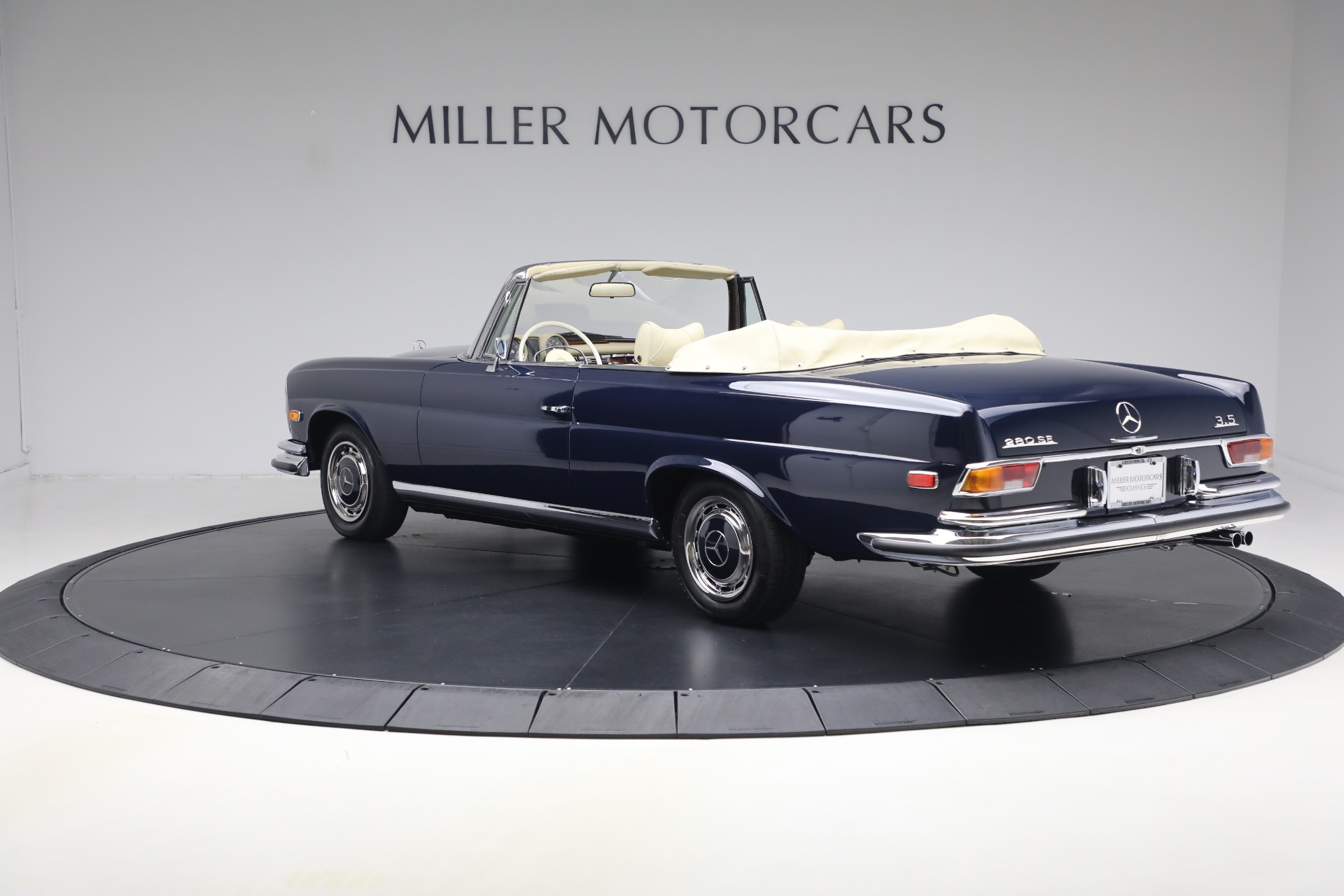 Used-1971-Mercedes-Benz-280SE-35-Cabriolet