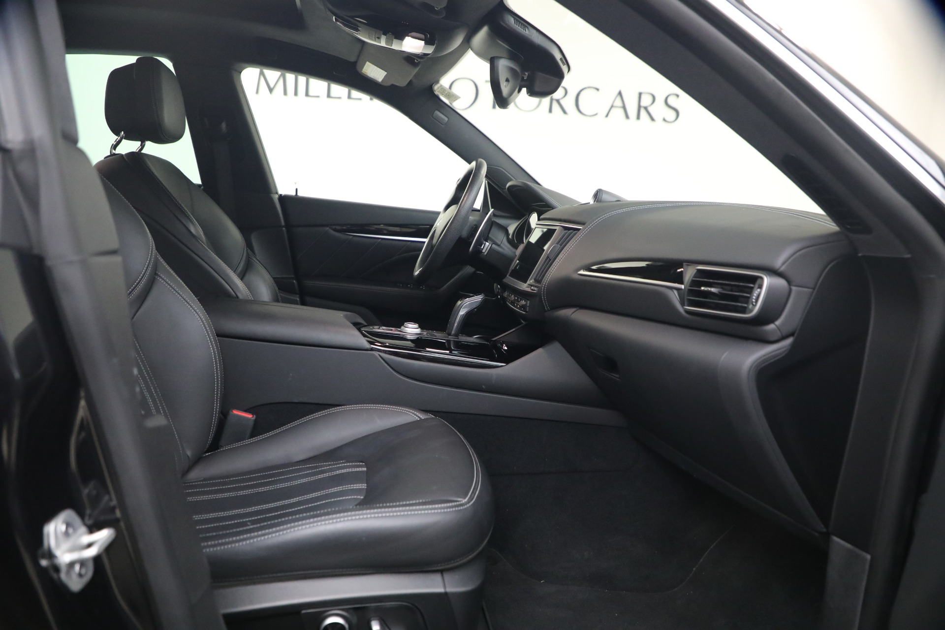 Used-2023-Maserati-Levante-GT