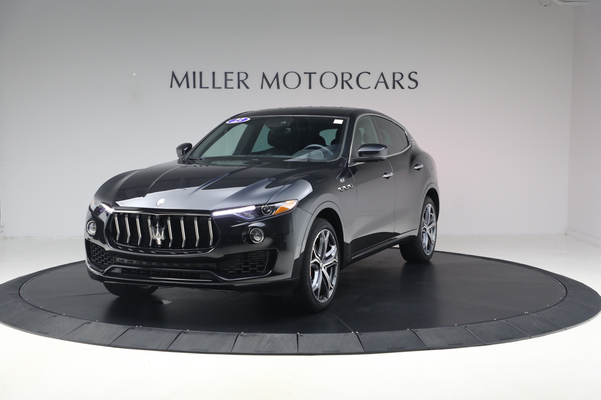 Used-2023-Maserati-Levante-GT