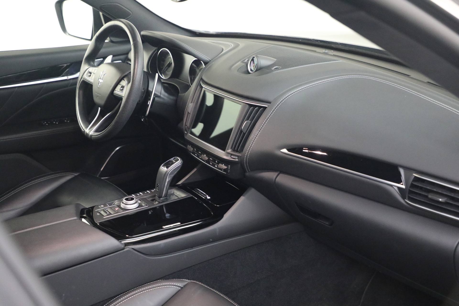 Used-2023-Maserati-Levante-GT