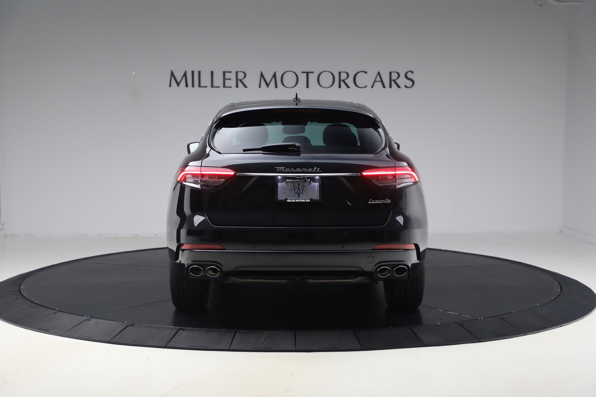 Used-2023-Maserati-Levante-GT
