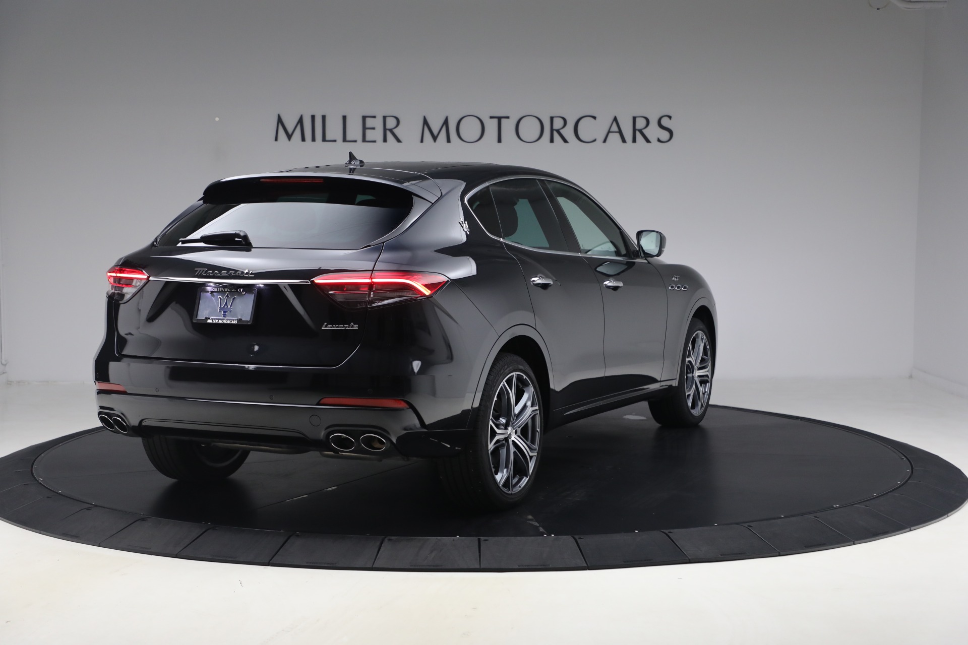 Used-2023-Maserati-Levante-GT
