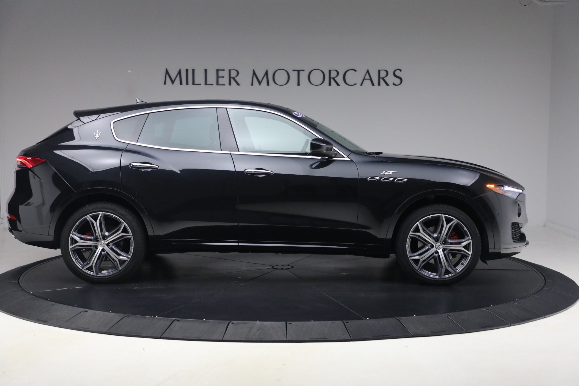 Used-2023-Maserati-Levante-GT