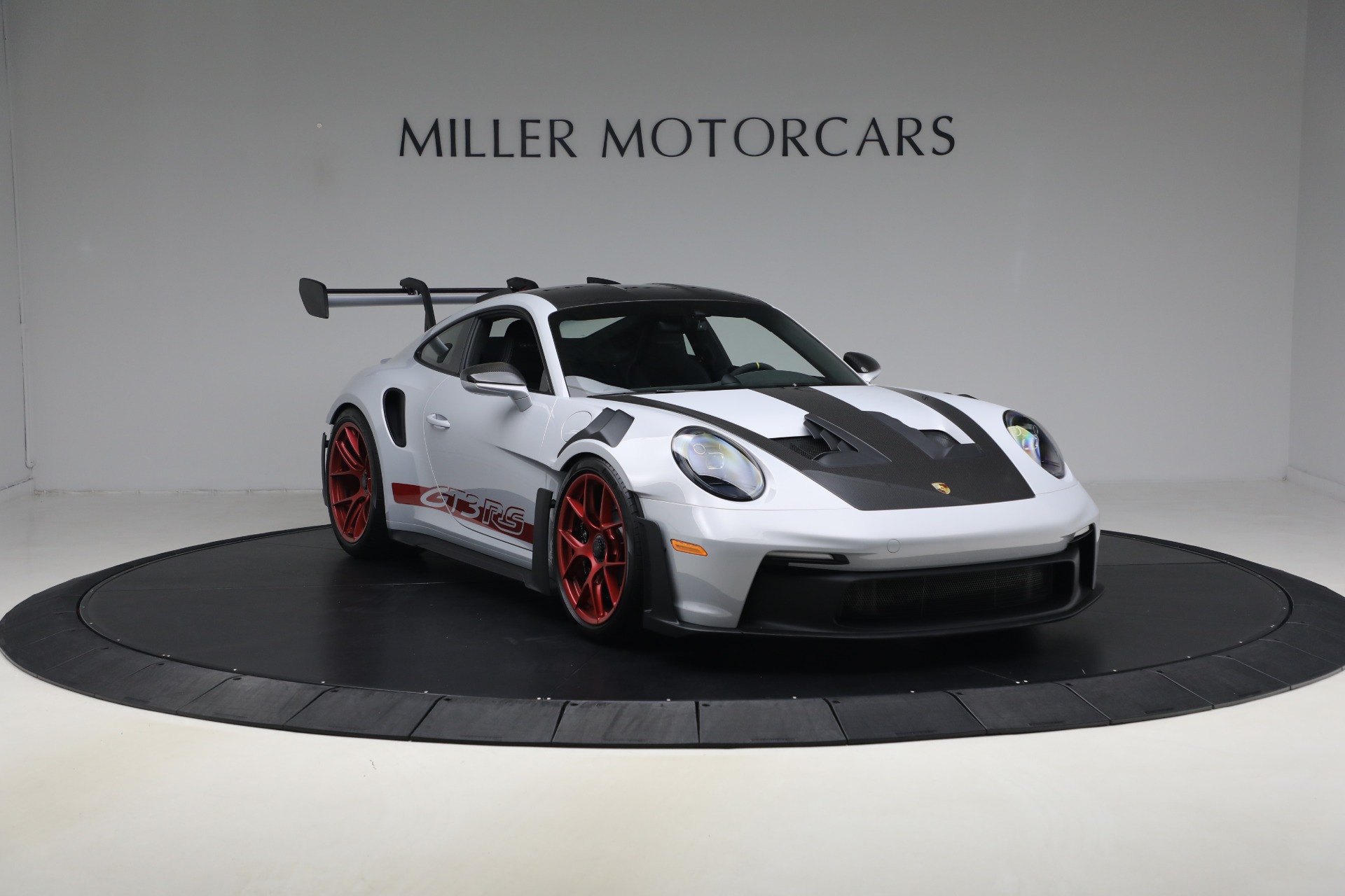 Used-2025-Porsche-911-GT3-RS