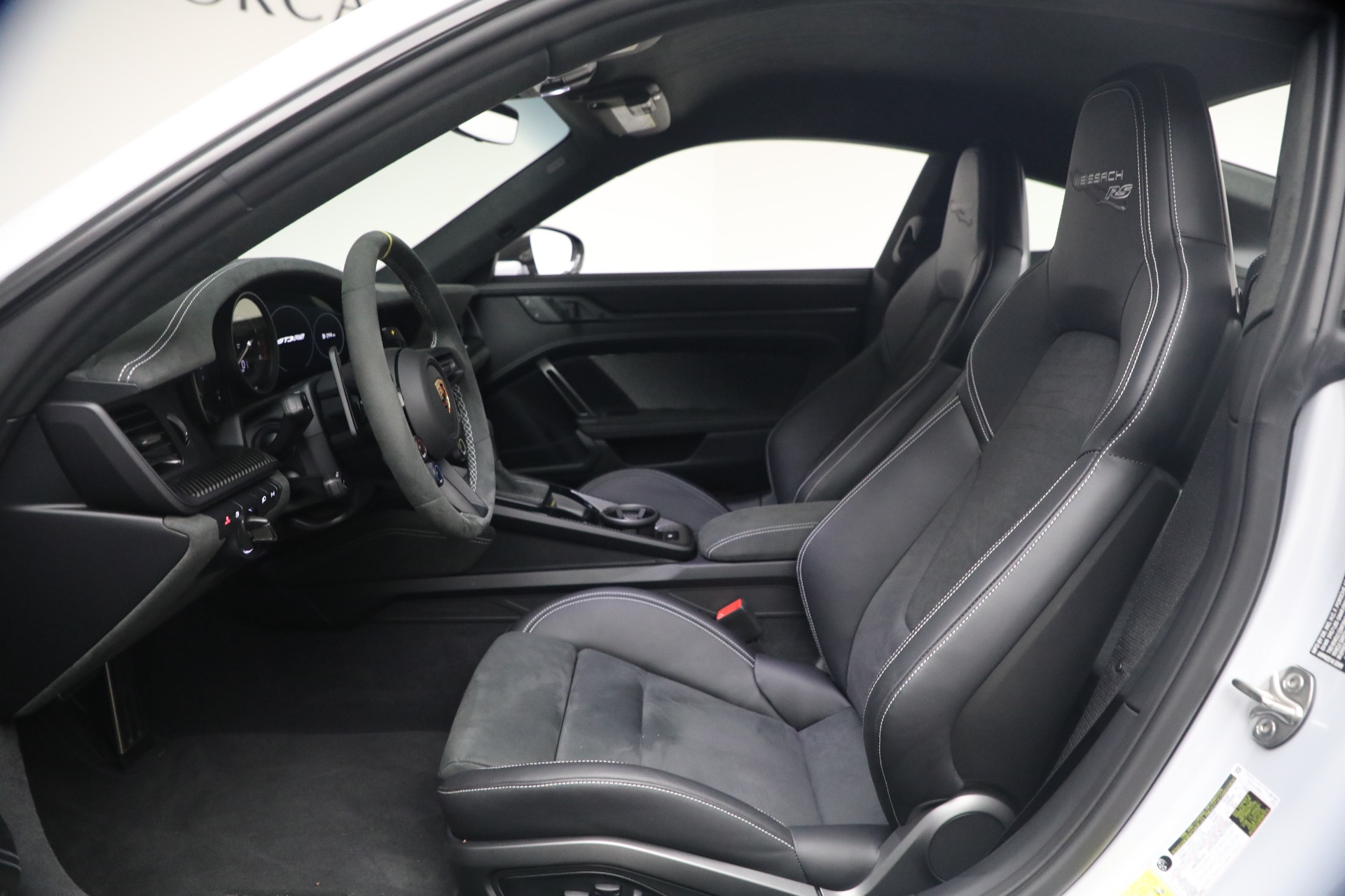 Used-2025-Porsche-911-GT3-RS