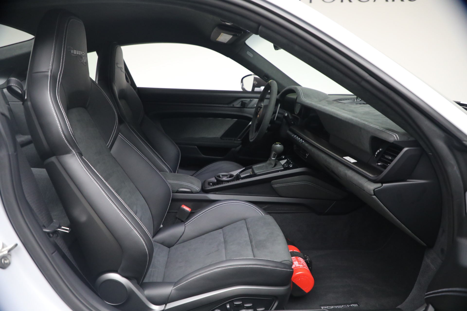 Used-2025-Porsche-911-GT3-RS