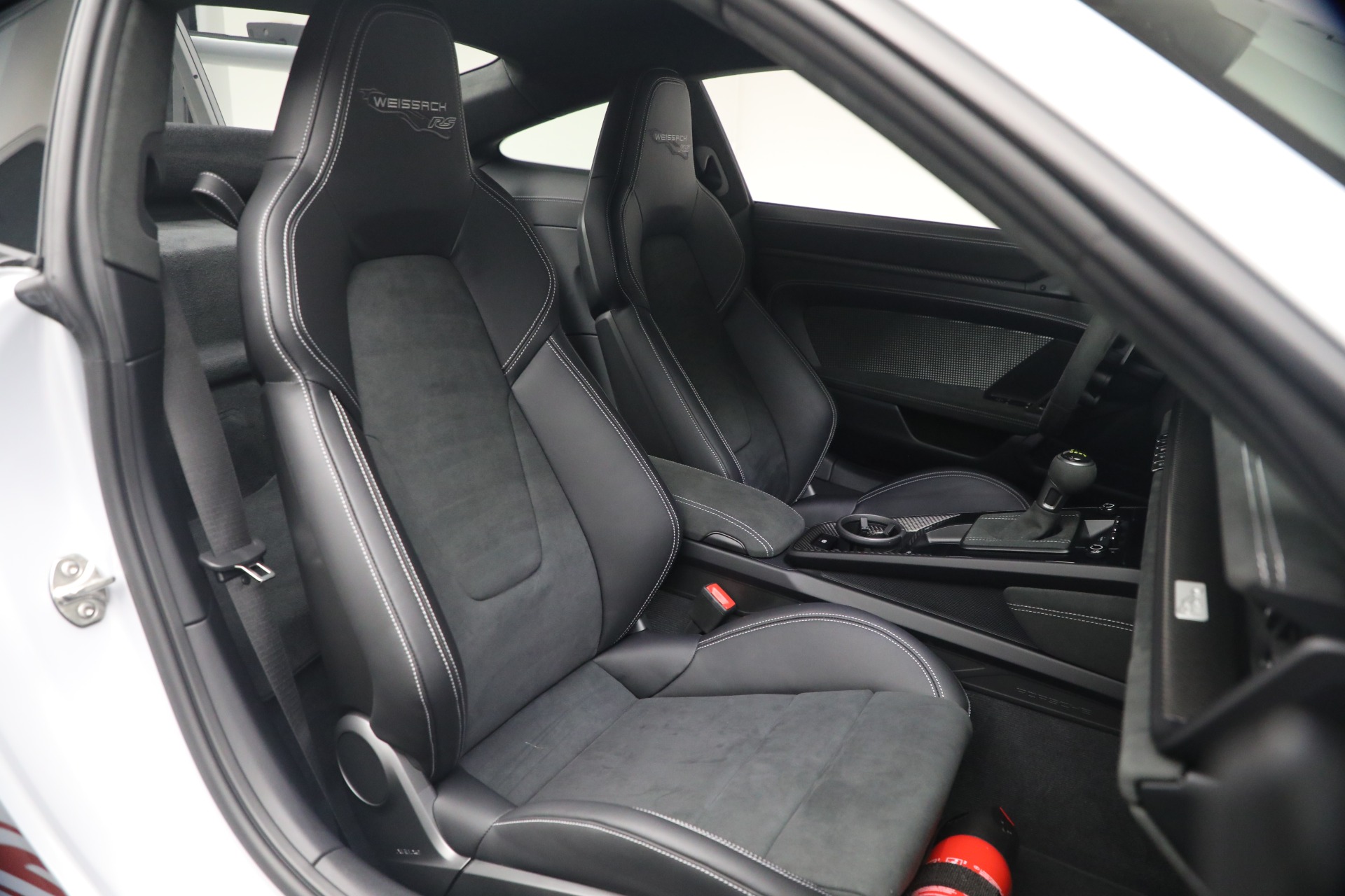 Used-2025-Porsche-911-GT3-RS
