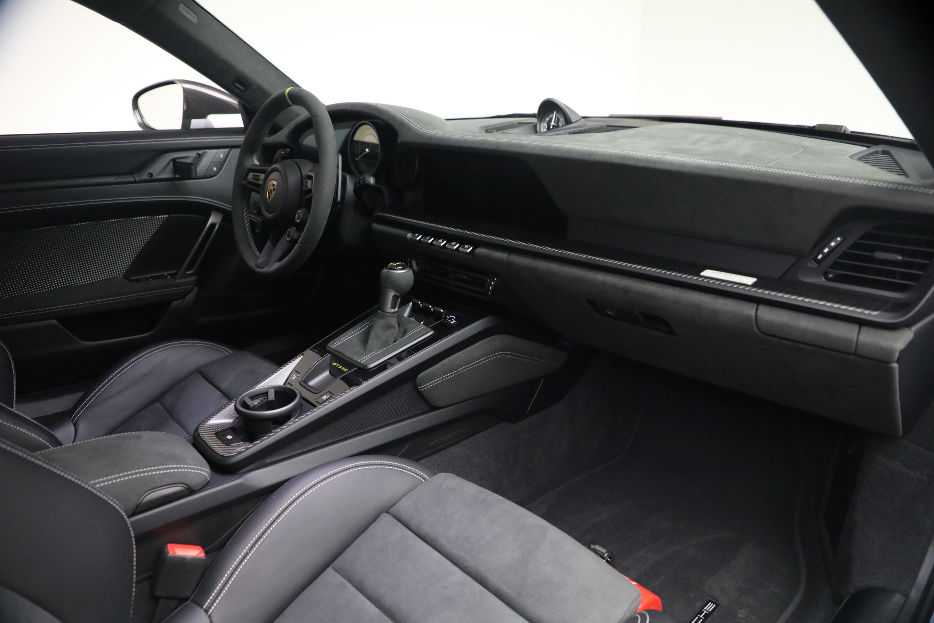 Used-2025-Porsche-911-GT3-RS
