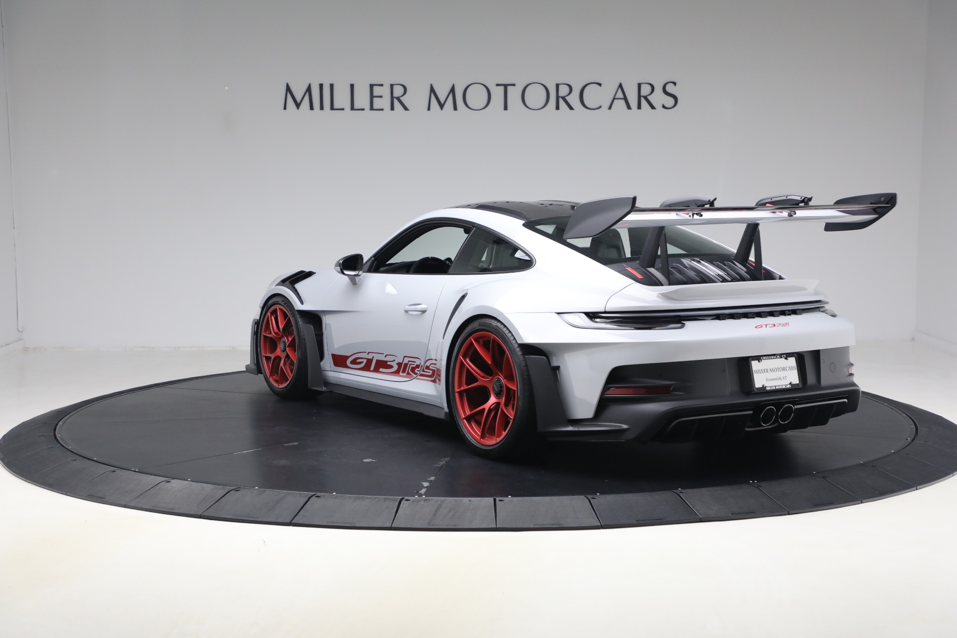Used-2025-Porsche-911-GT3-RS