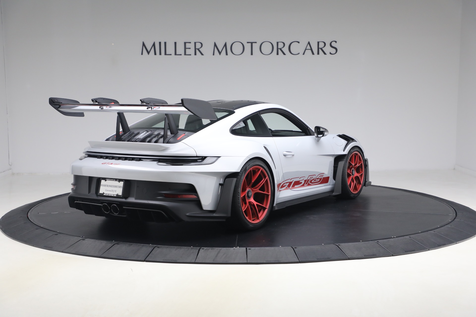 Used-2025-Porsche-911-GT3-RS