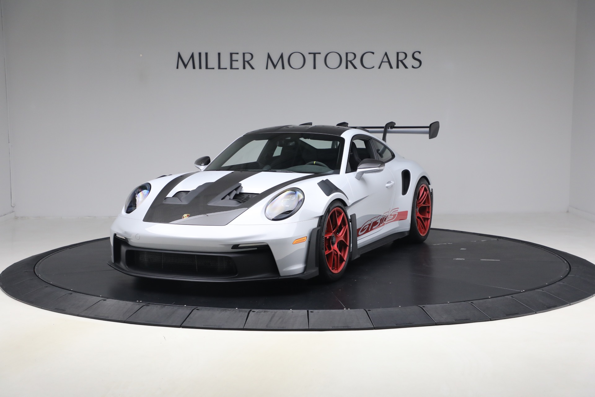 Used-2025-Porsche-911-GT3-RS