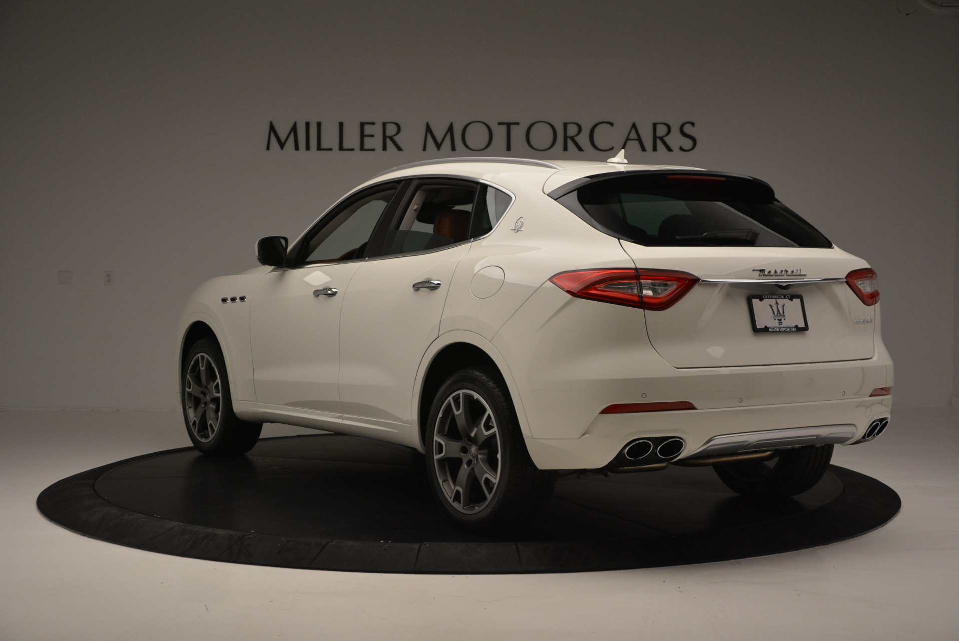 New-2017-Maserati-Levante-S