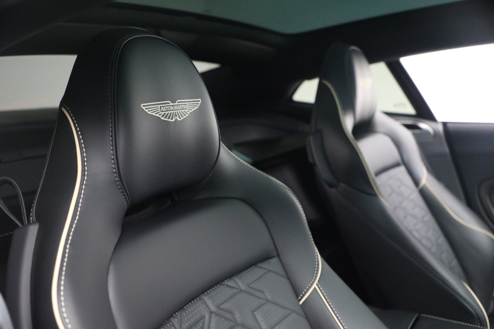 Used-2025-Aston-Martin-Vanquish