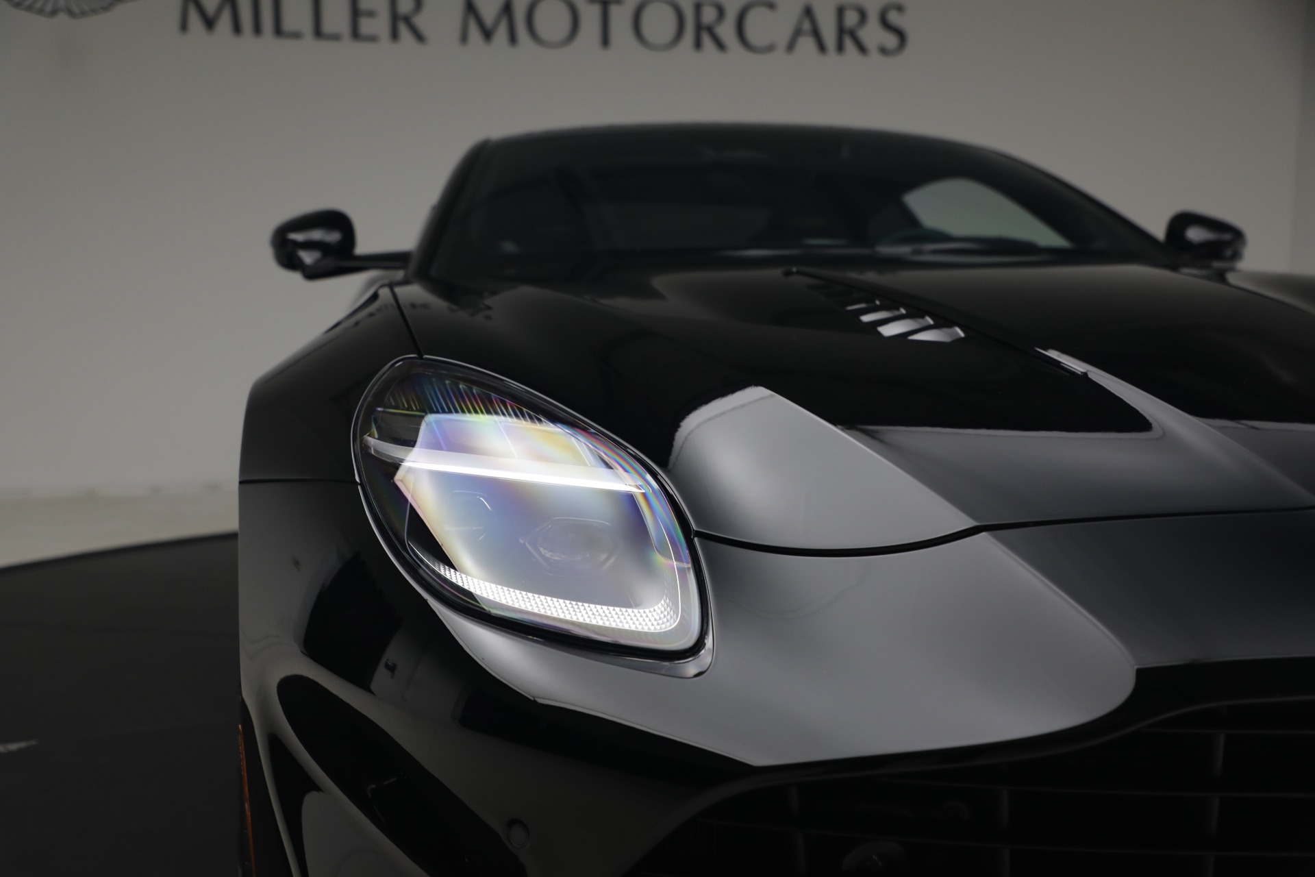 Used-2025-Aston-Martin-Vanquish