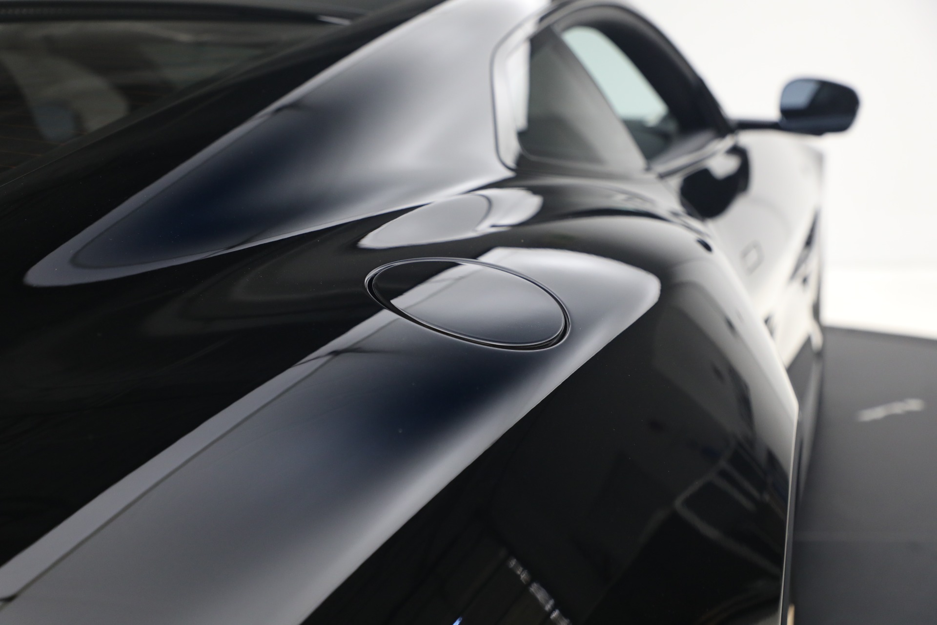Used-2025-Aston-Martin-Vanquish