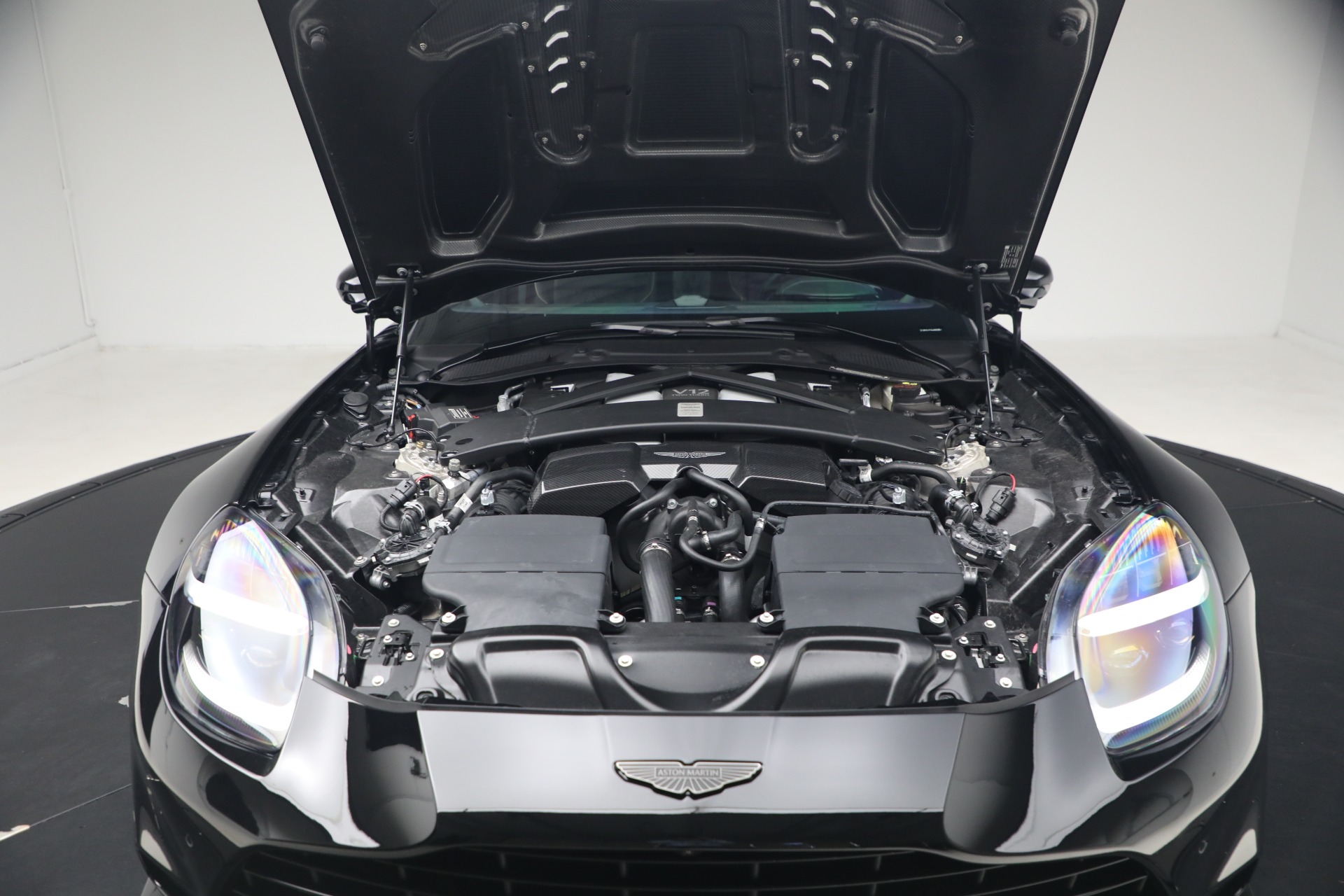 Used-2025-Aston-Martin-Vanquish