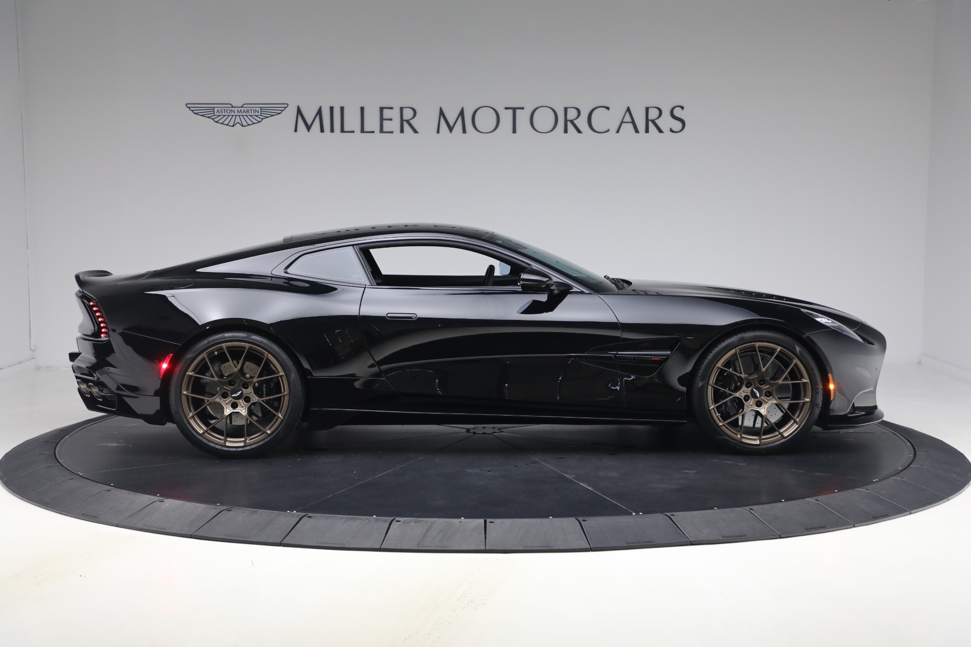 Used-2025-Aston-Martin-Vanquish