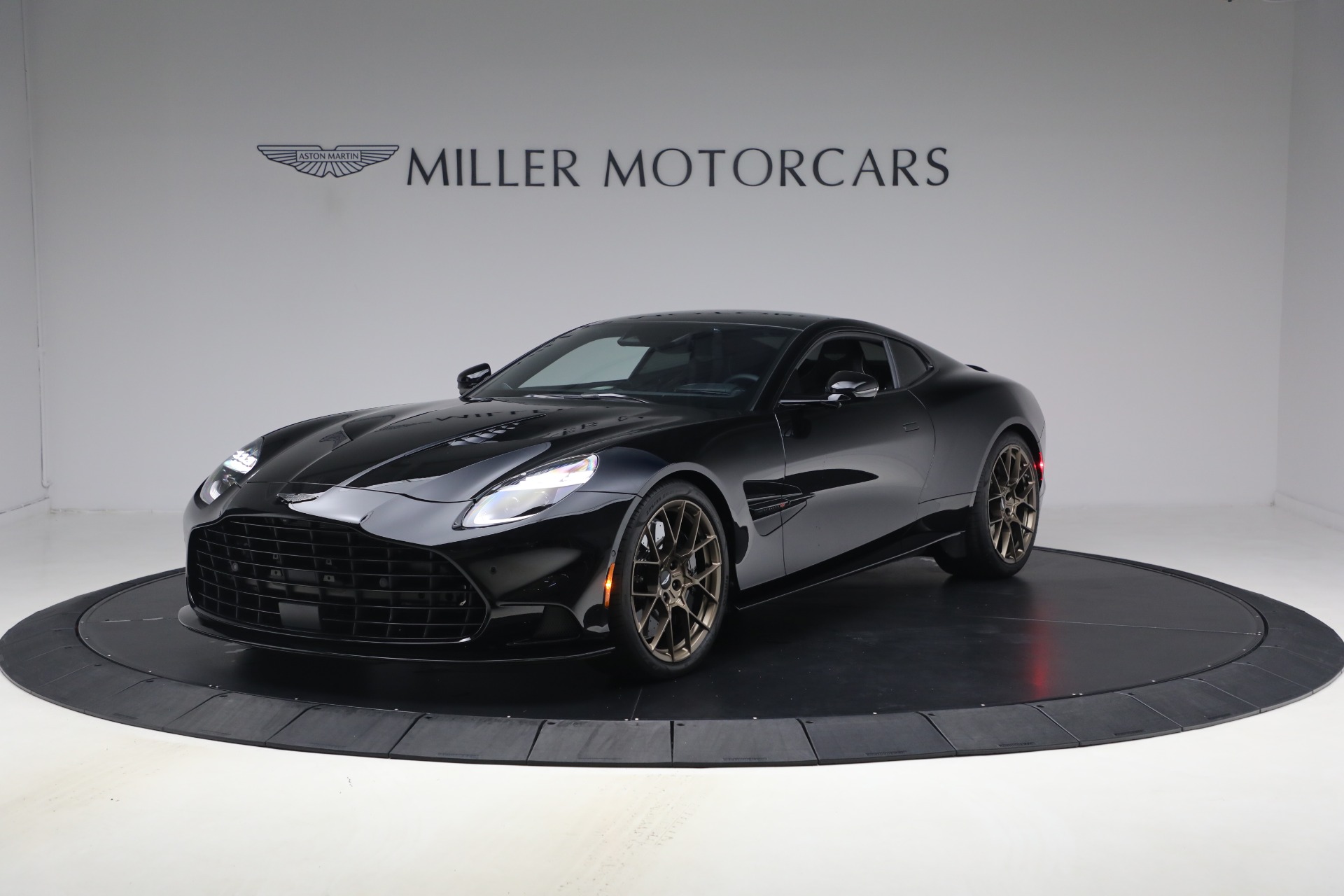 Used-2025-Aston-Martin-Vanquish