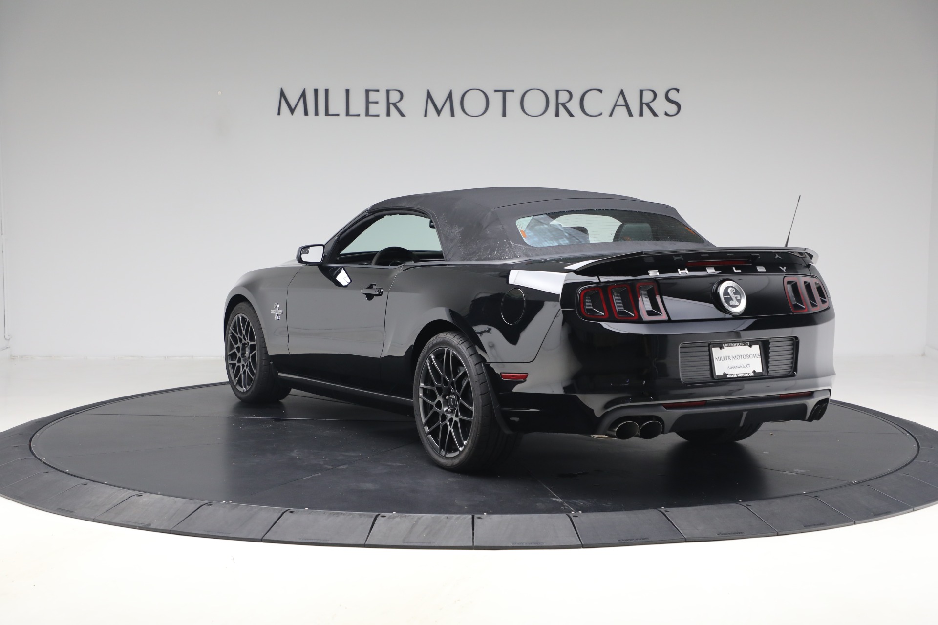 Used-2013-Ford-Shelby-GT500
