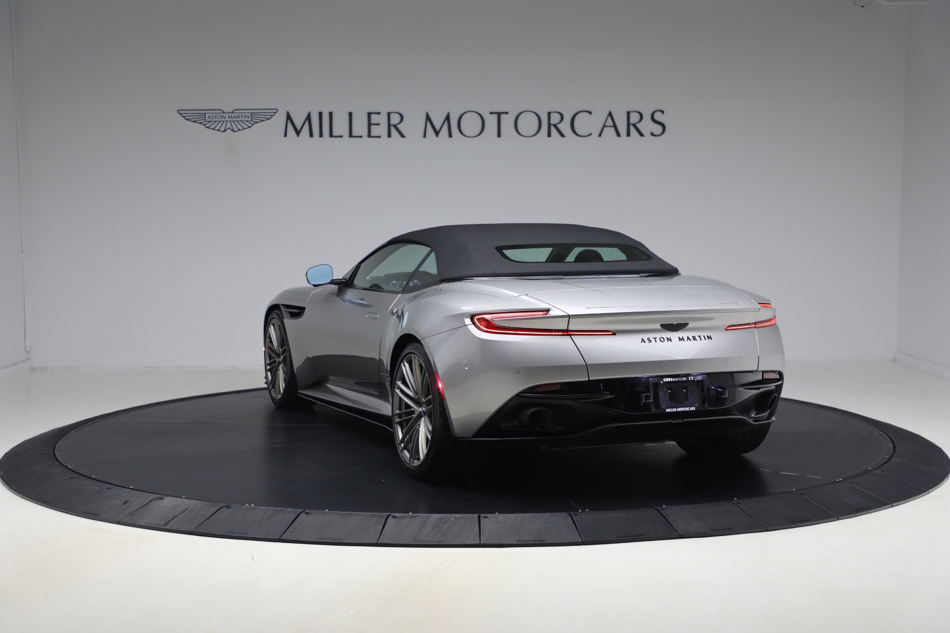 Used-2024-Aston-Martin-DB12-Volante