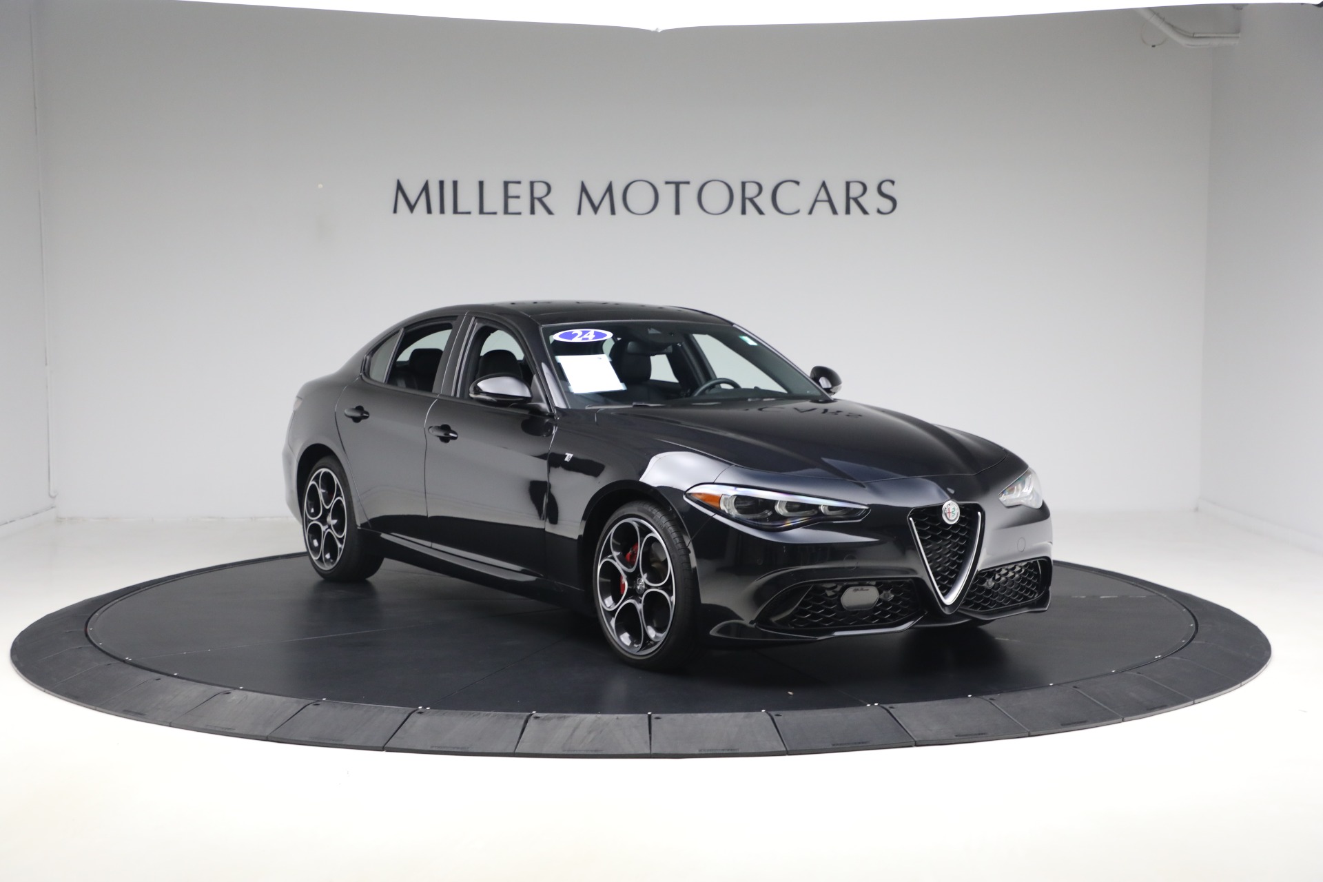 Used-2024-Alfa-Romeo-Giulia-Ti