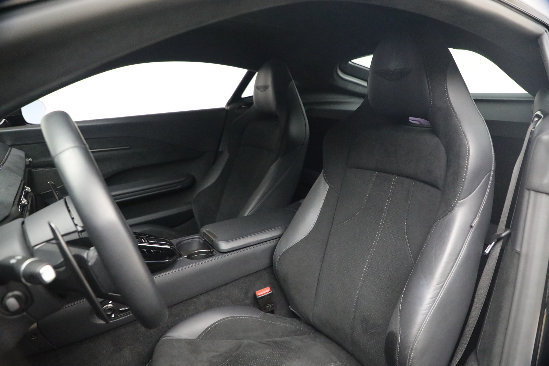 Used-2025-Aston-Martin-Vantage
