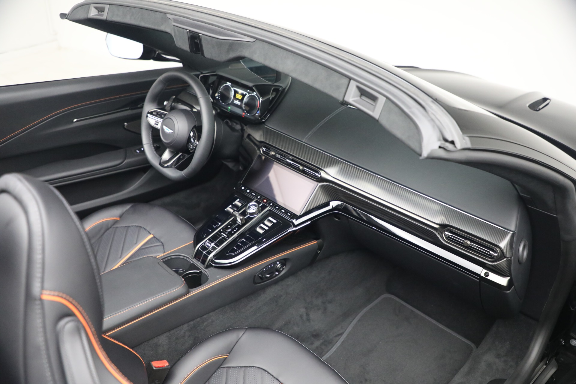 New-2026-Aston-Martin-Vantage-S-Roadster