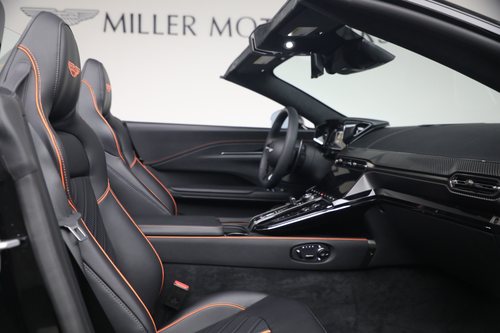 New-2026-Aston-Martin-Vantage-S-Roadster
