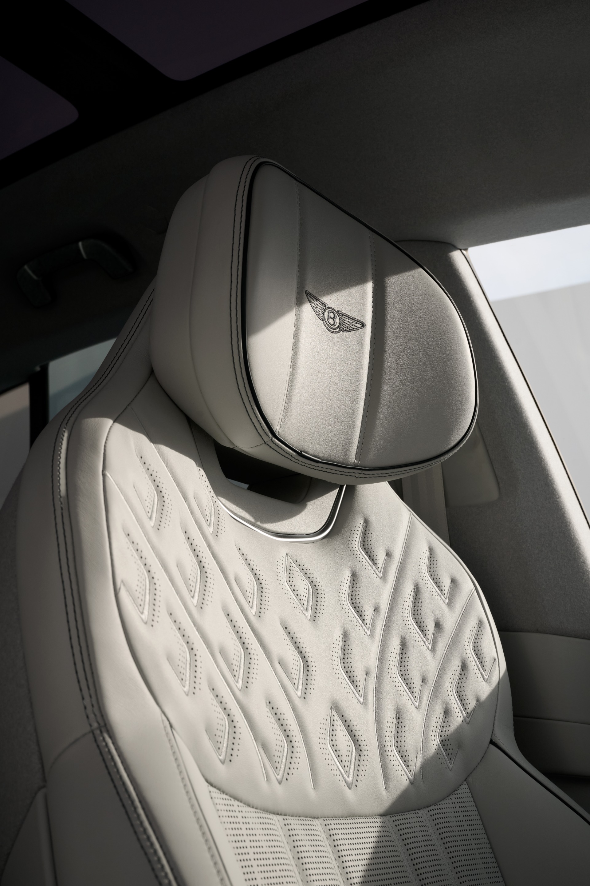 New-2028-Bentley-Torcal